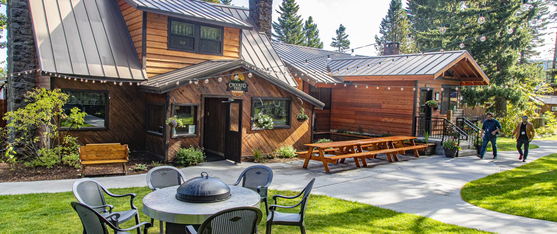 Crooked Tree Tavern at Cooper Spur Mountain Resort on Mount Hood- Amenities